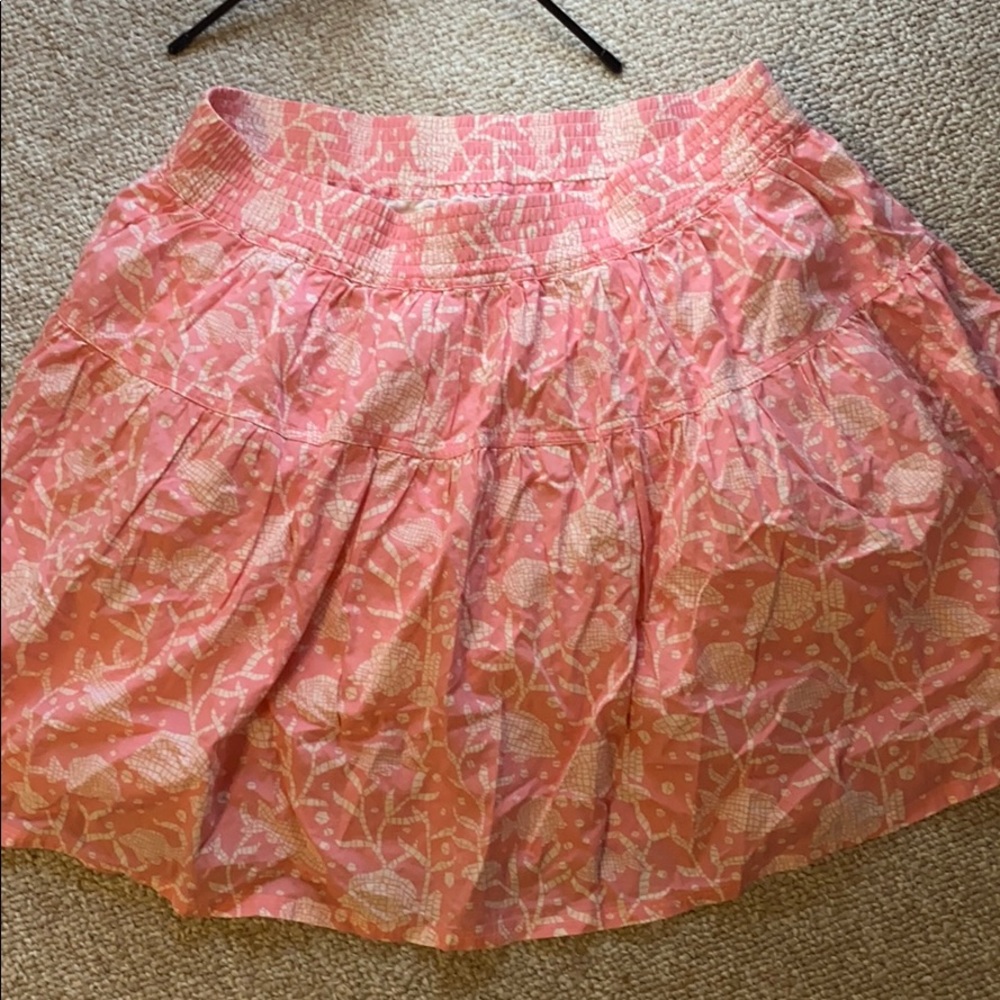 Vineyard Vines tiered pink skirt